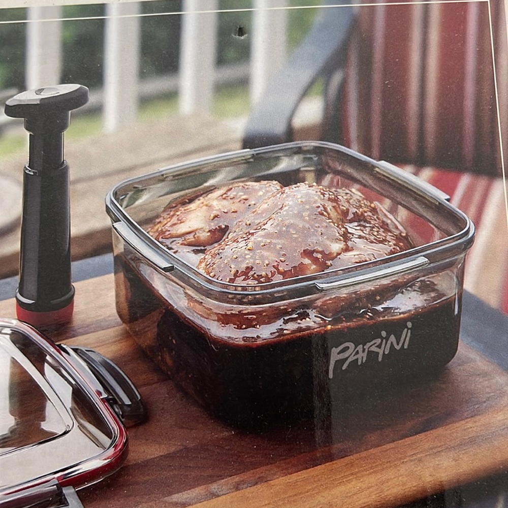 New in Original Box Vacuum Seal Marinator Grill Masters Collection